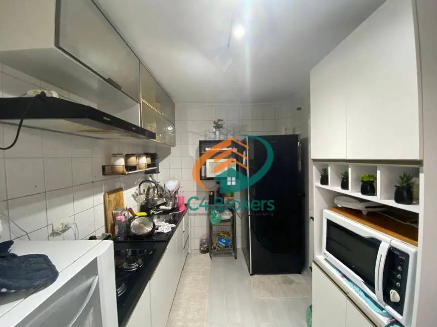 Foto 3 de Apartamento com 2 Quartos à venda, 56m² em Vila Galvão, Guarulhos