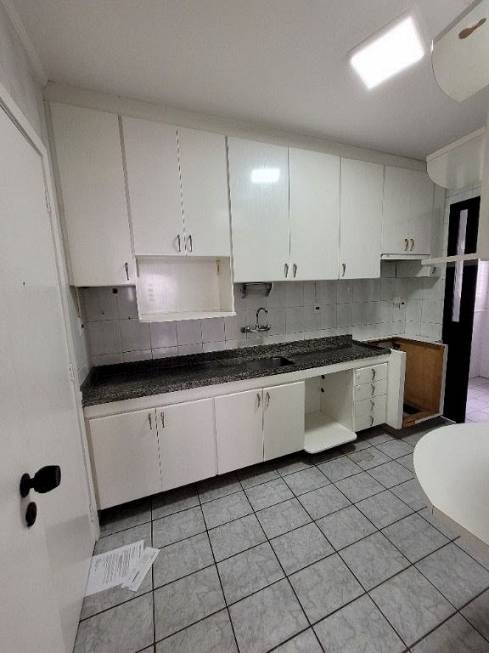 Foto 5 de Apartamento com 2 Quartos para alugar, 62m² em Vila Madalena, São Paulo
