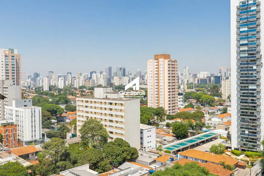 Foto 2 de Apartamento com 2 Quartos à venda, 84m² em Vila Olímpia, São Paulo