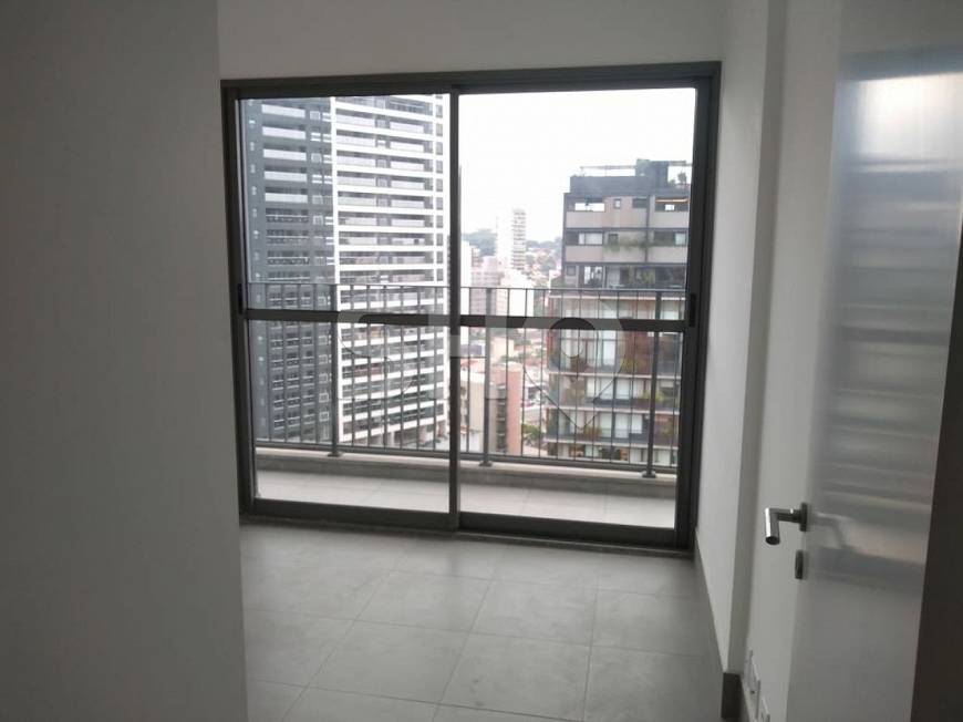 Foto 1 de Apartamento com 3 Quartos para alugar, 83m² em Vila Madalena, São Paulo