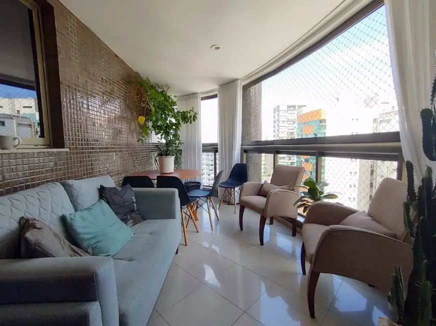 Foto 5 de Apartamento com 4 Quartos à venda, 138m² em Praia do Canto, Vitória