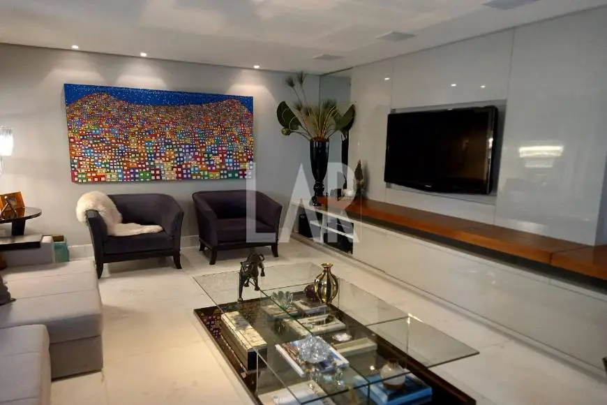Foto 1 de Apartamento com 4 Quartos à venda, 195m² em Sion, Belo Horizonte