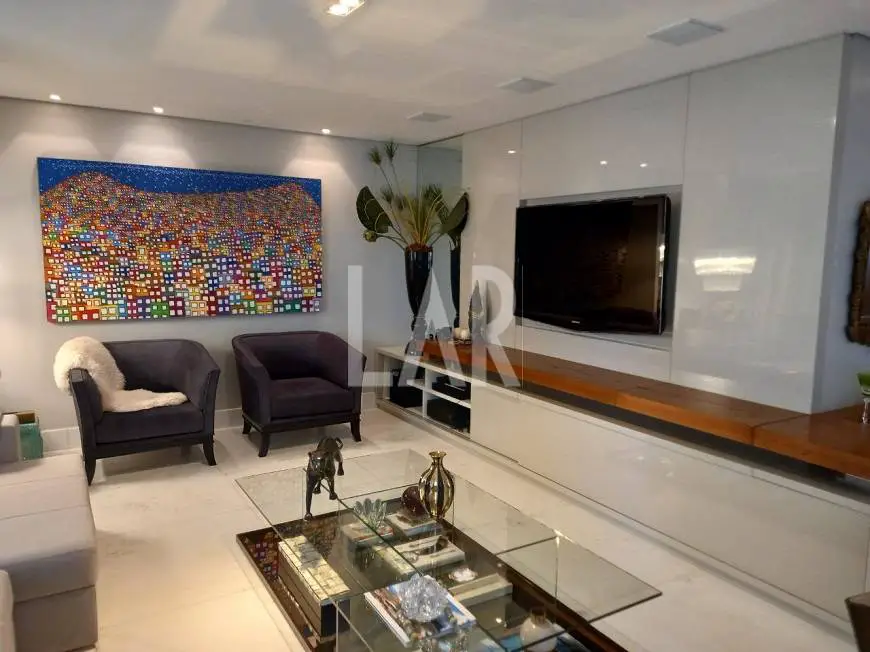 Foto 2 de Apartamento com 4 Quartos à venda, 195m² em Sion, Belo Horizonte
