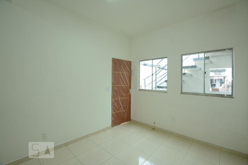 Foto 4 de Casa com 1 Quarto para alugar, 20m² em Ramos, Rio de Janeiro