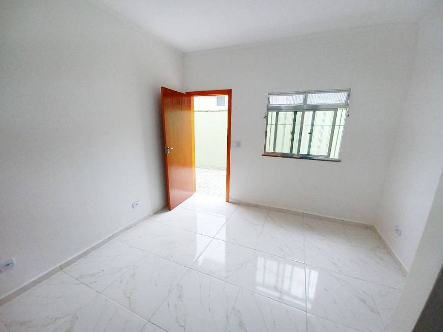 Foto 3 de Casa com 2 Quartos à venda, 48m² em Campo da Aviação, Praia Grande