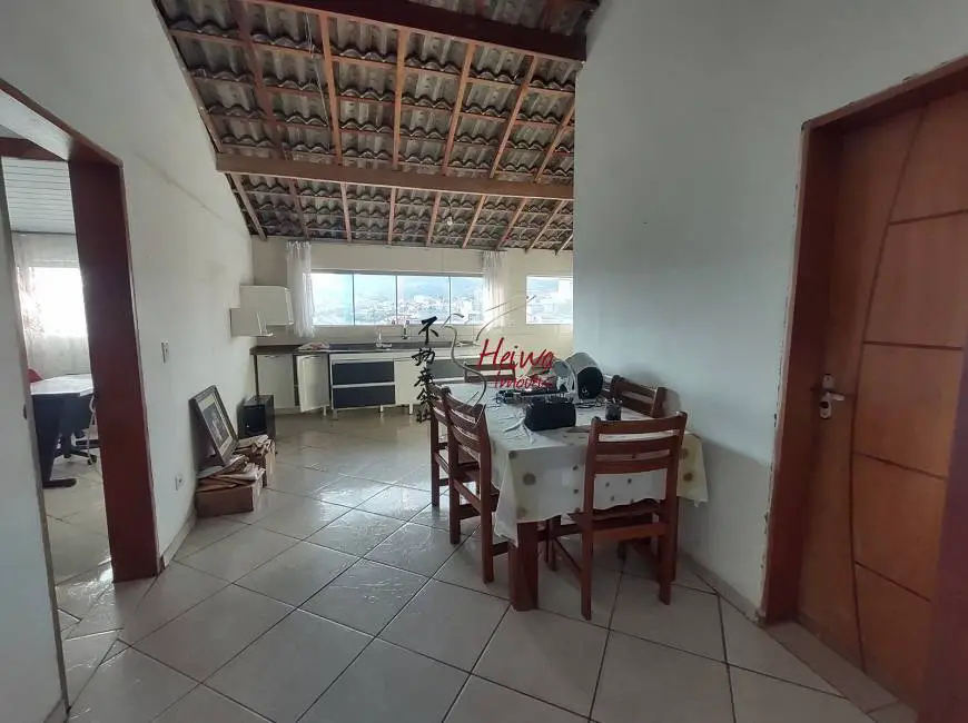 Foto 1 de Casa com 2 Quartos para alugar, 75m² em Vila Zat, São Paulo