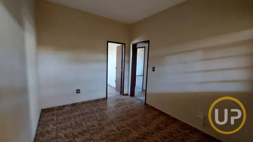 Foto 1 de Casa com 3 Quartos para alugar, 90m² em Bom Retiro, Betim