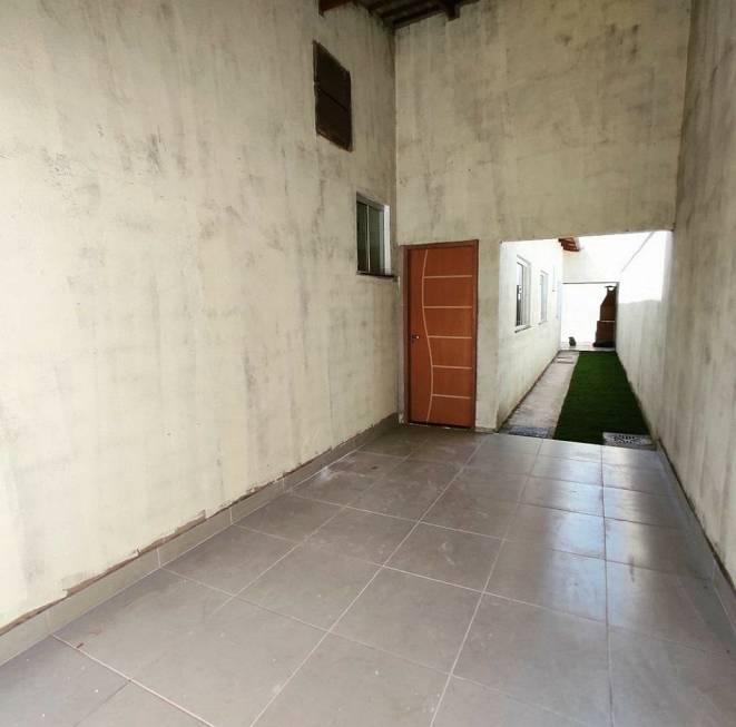 Foto 2 de Casa com 3 Quartos à venda, 105m² em Parque Jacaraípe, Serra