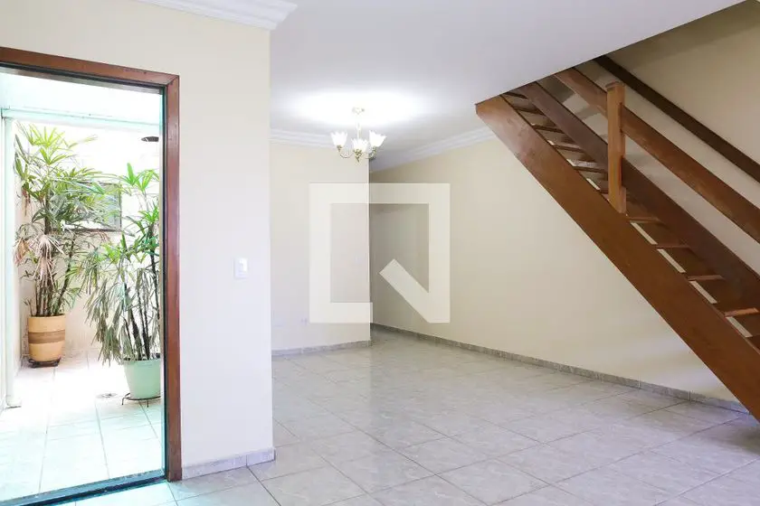 Foto 2 de Casa com 3 Quartos para alugar, 198m² em Santa Teresinha, Santo André