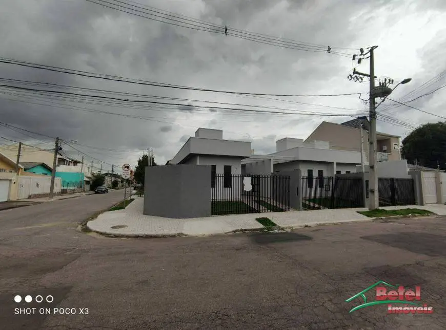 Foto 2 de Casa com 3 Quartos à venda, 54m² em Sitio Cercado, Curitiba