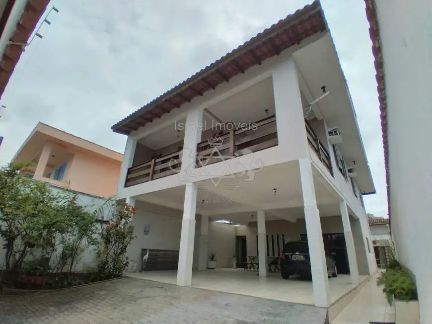 Foto 1 de Casa com 5 Quartos à venda, 300m² em Sumaré, Caraguatatuba