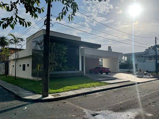 Foto 1 de Casa de Condomínio com 4 Quartos à venda, 330m² em Atalaia, Ananindeua