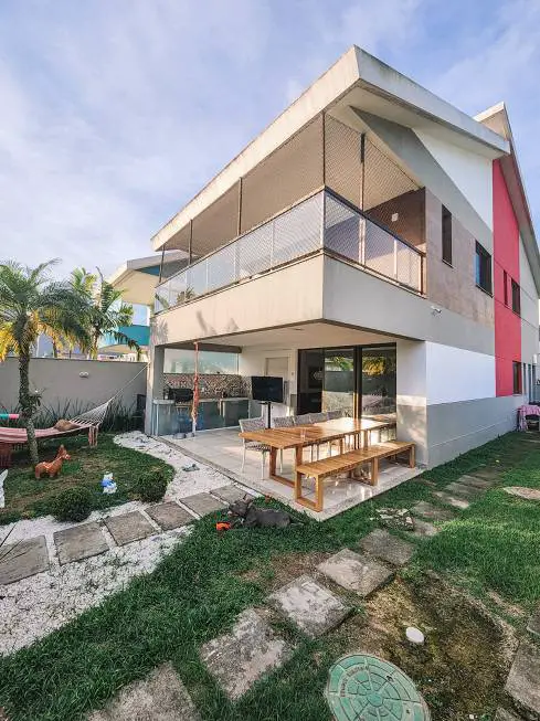 Foto 1 de Casa de Condomínio com 4 Quartos para alugar, 270m² em Recreio Dos Bandeirantes, Rio de Janeiro