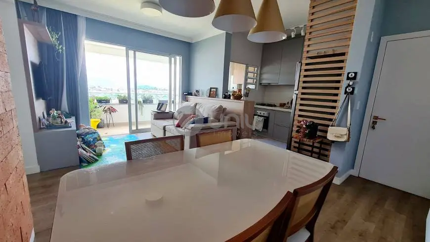 Foto 4 de Apartamento com 2 Quartos à venda, 75m² em Estreito, Florianópolis