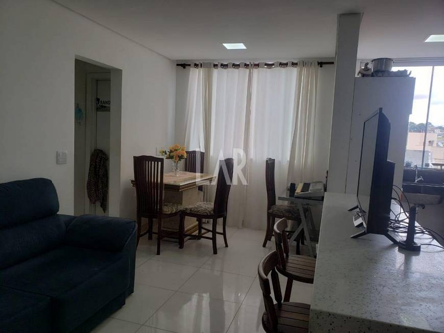 Foto 2 de Apartamento com 2 Quartos à venda, 50m² em Fernão Dias, Belo Horizonte