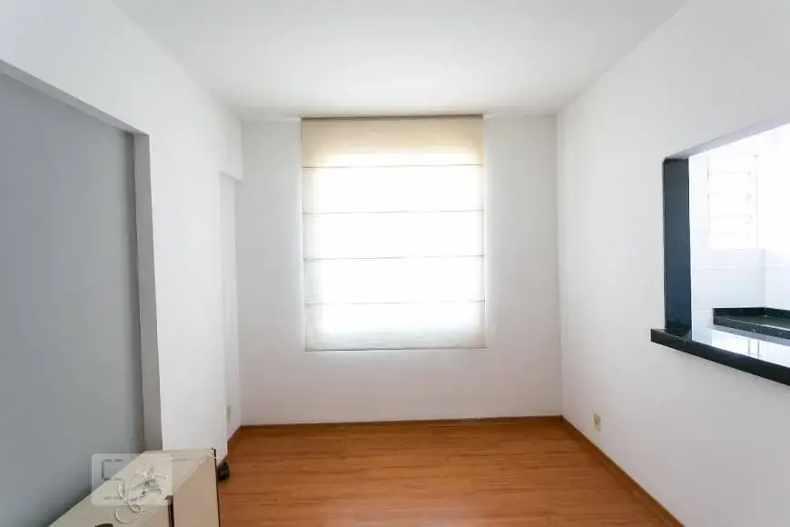 Foto 1 de Apartamento com 2 Quartos para alugar, 60m² em Sagrada Família, Belo Horizonte