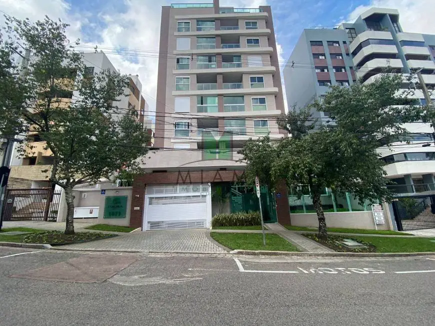 Foto 1 de Apartamento com 3 Quartos à venda, 169m² em Centro, Curitiba
