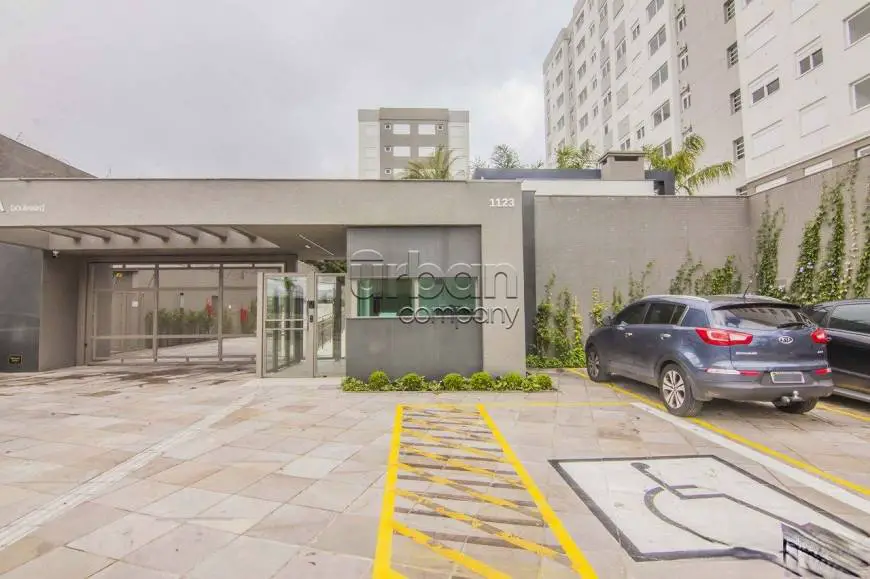 Foto 2 de Apartamento com 3 Quartos à venda, 73m² em Glória, Porto Alegre