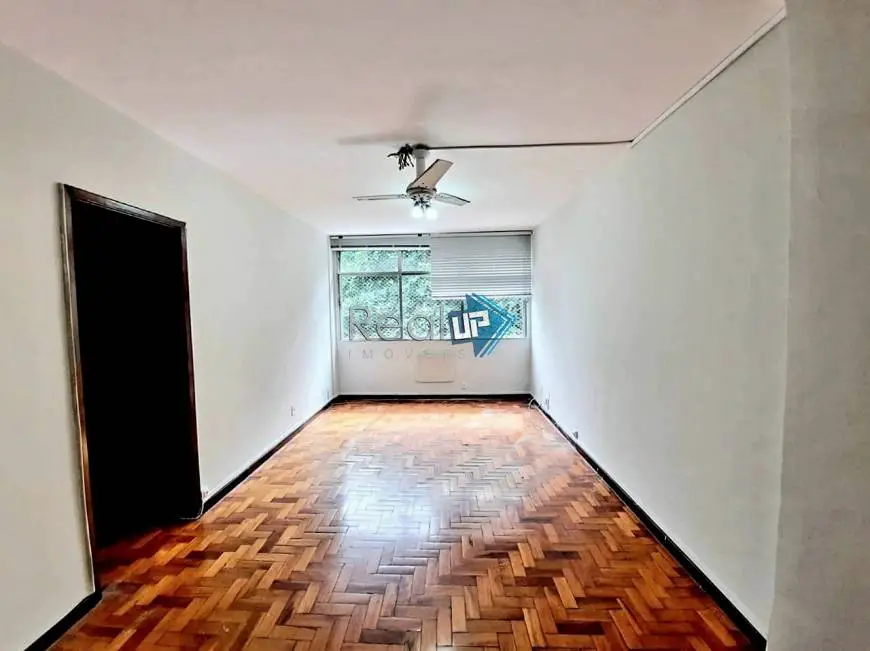 Foto 1 de Apartamento com 3 Quartos para alugar, 86m² em Leblon, Rio de Janeiro