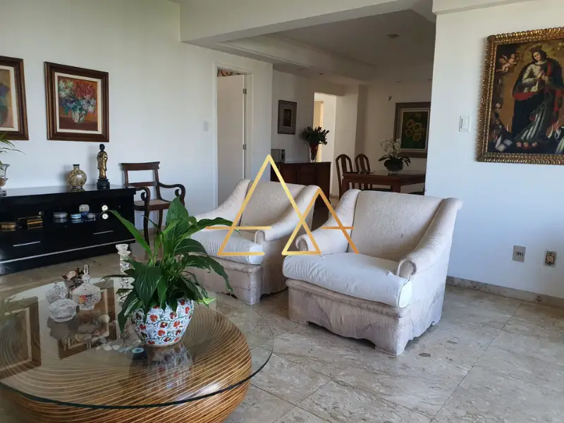 Foto 1 de Apartamento com 4 Quartos à venda, 198m² em Itaigara, Salvador