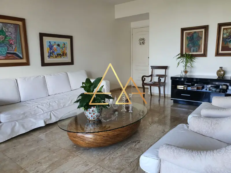 Foto 2 de Apartamento com 4 Quartos à venda, 198m² em Itaigara, Salvador