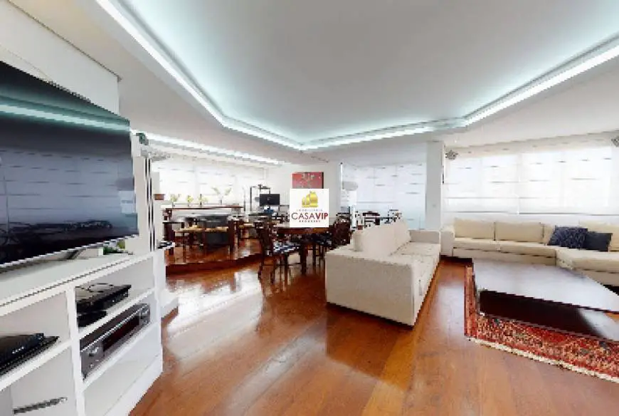 Foto 1 de Apartamento com 4 Quartos à venda, 198m² em Vila Suzana, São Paulo