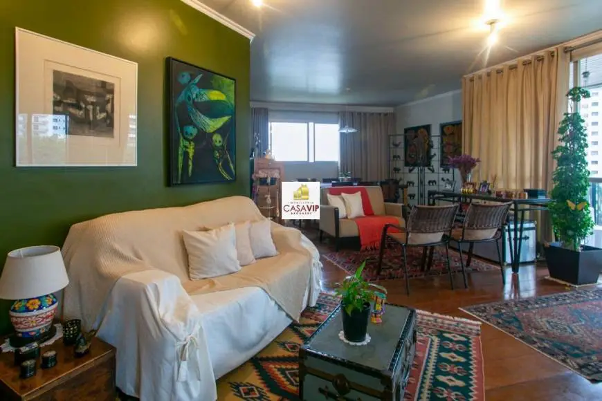 Foto 2 de Apartamento com 4 Quartos à venda, 200m² em Vila Suzana, São Paulo