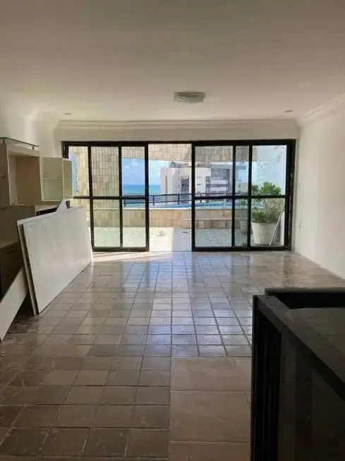 Foto 1 de Apartamento com 5 Quartos à venda, 600m² em Boa Viagem, Recife