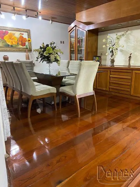 Foto 4 de Casa com 3 Quartos à venda, 782m² em Guarani, Novo Hamburgo