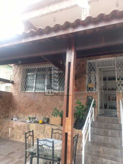 Foto 1 de Casa com 4 Quartos à venda, 255m² em Braz de Pina, Rio de Janeiro