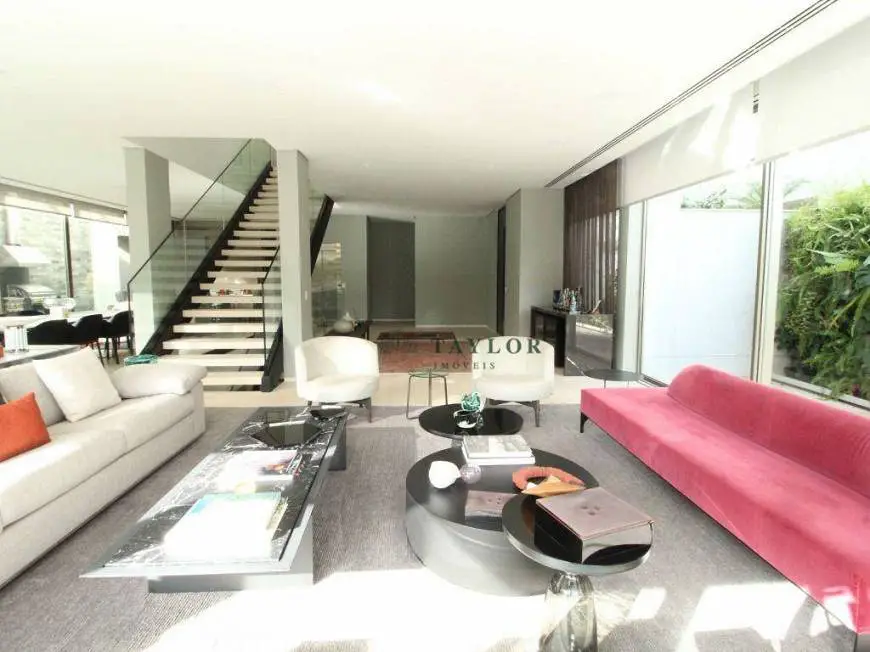 Foto 4 de Casa com 4 Quartos para venda ou aluguel, 636m² em Moema, São Paulo