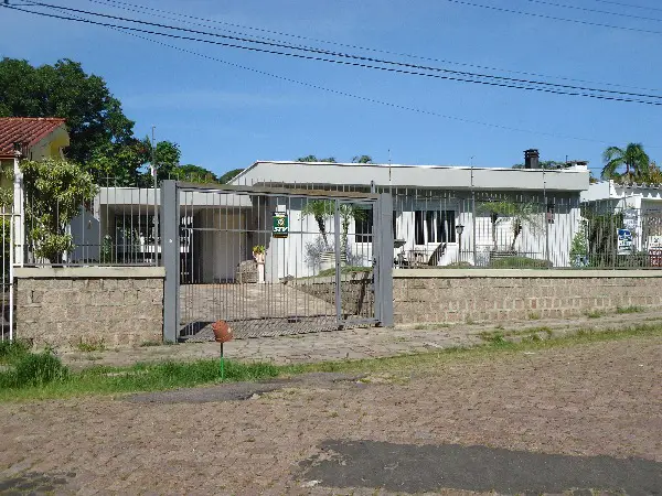 Foto 2 de Casa com 4 Quartos à venda, 187m² em Tristeza, Porto Alegre