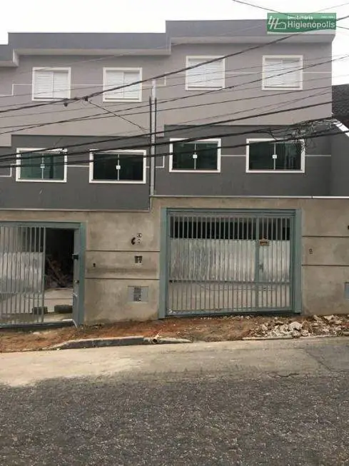 Foto 1 de Sobrado com 2 Quartos à venda, 90m² em Vila Scarpelli, Santo André