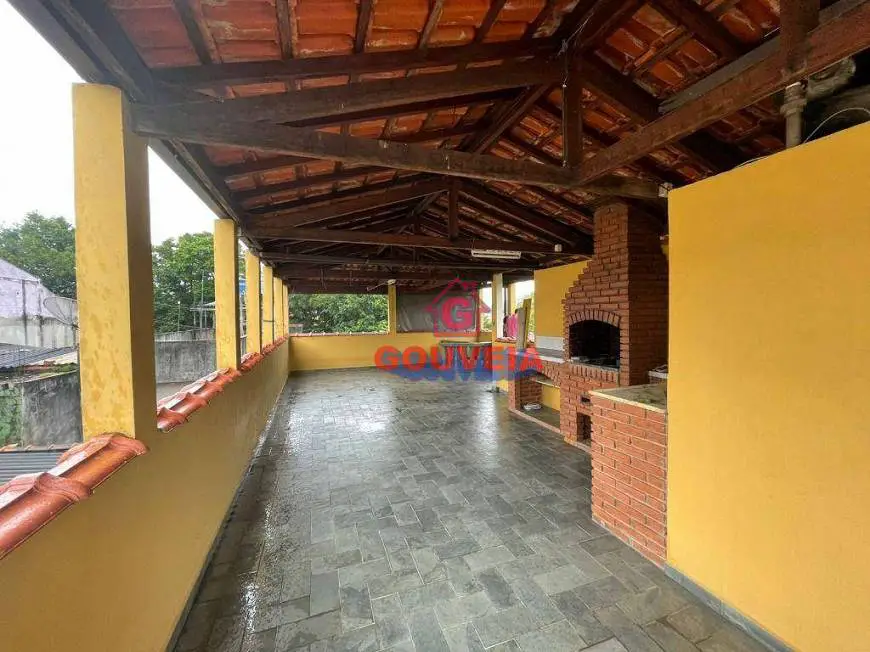 Foto 1 de Sobrado com 3 Quartos para venda ou aluguel, 288m² em Jardim Iguatemi, São Paulo