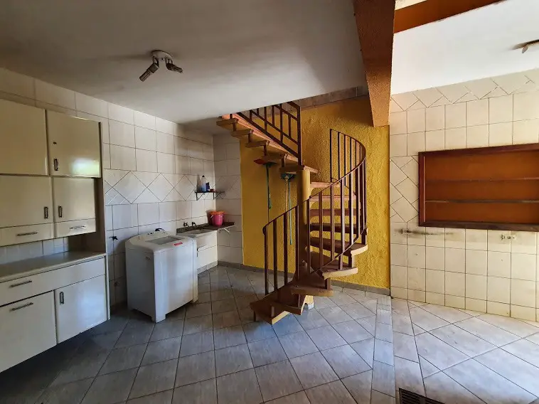 Foto 4 de Sobrado com 4 Quartos para alugar, 380m² em Vila Dr. Eiras, São Paulo
