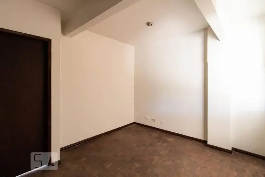 Foto 2 de Apartamento com 2 Quartos para alugar, 57m² em Centro Cívico, Curitiba