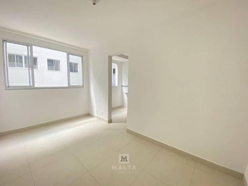 Foto 2 de Apartamento com 2 Quartos para alugar, 58m² em Diamante, Belo Horizonte