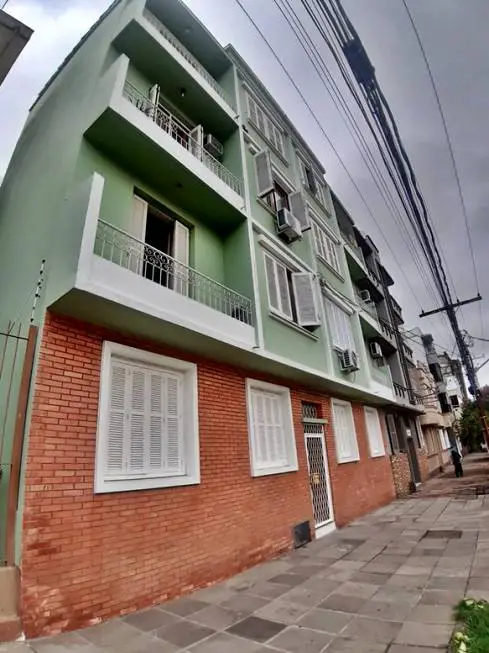 Foto 1 de Apartamento com 2 Quartos para alugar, 74m² em Santana, Porto Alegre