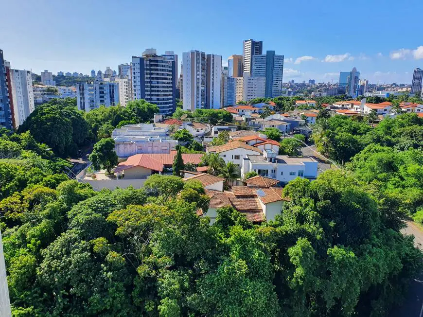 Foto 1 de Apartamento com 4 Quartos à venda, 135m² em Itaigara, Salvador