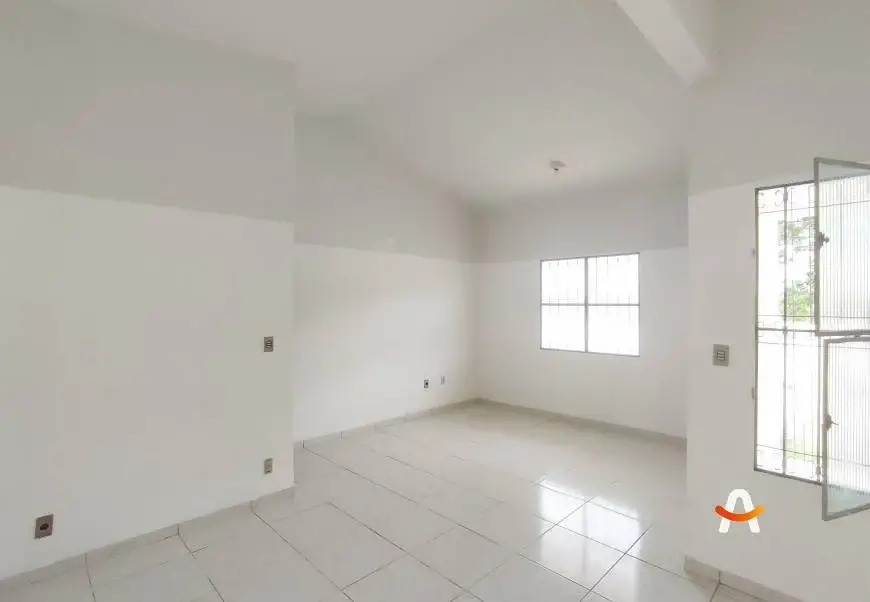 Foto 2 de Casa com 3 Quartos à venda, 200m² em Barro Duro, Maceió