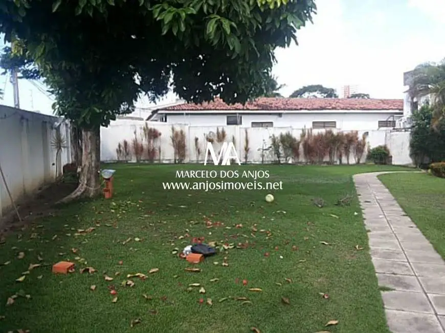 Foto 3 de Casa com 4 Quartos à venda, 700m² em Barro Duro, Maceió