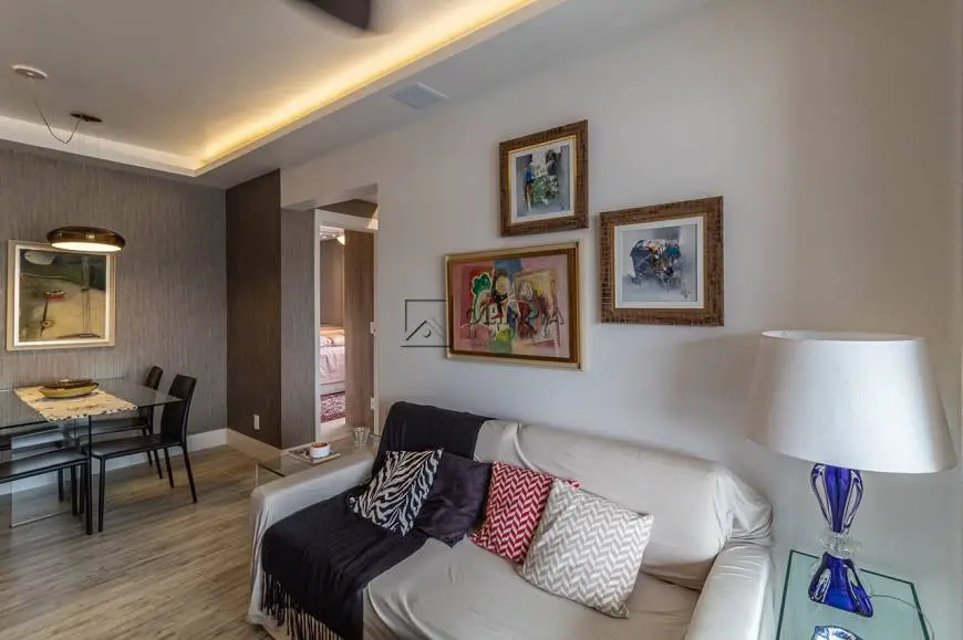 Foto 3 de Apartamento com 2 Quartos à venda, 69m² em Bela Vista, São Paulo