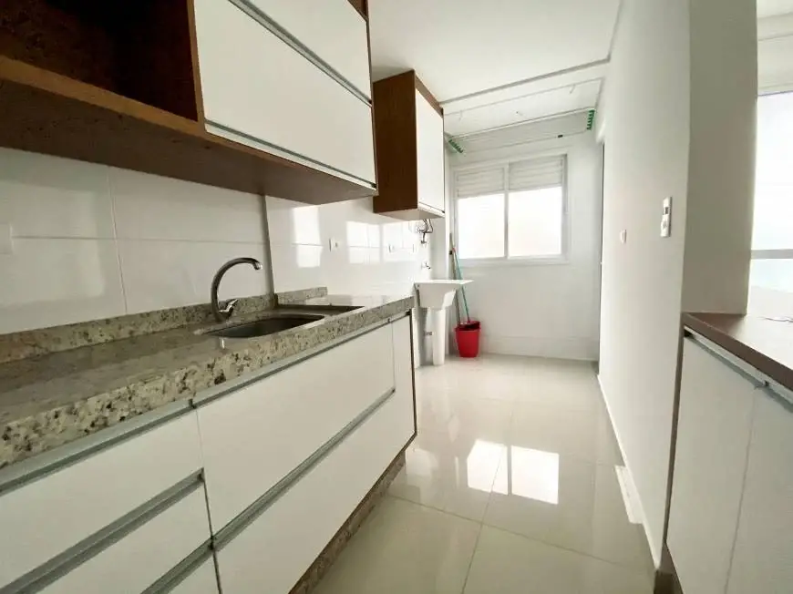 Foto 3 de Apartamento com 2 Quartos para alugar, 71m² em Mossunguê, Curitiba