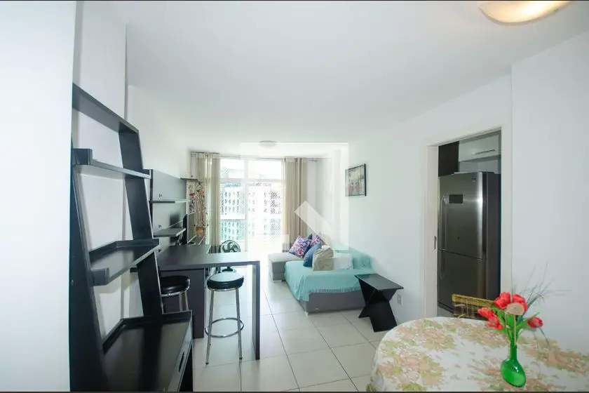 Foto 1 de Apartamento com 2 Quartos para alugar, 72m² em Santa Rosa, Niterói