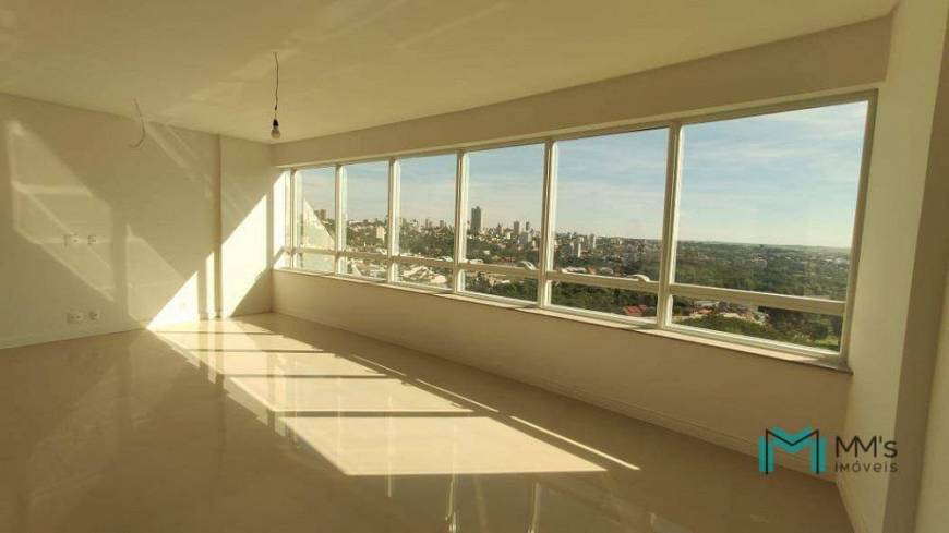 Foto 1 de Apartamento com 3 Quartos à venda, 170m² em Centro, Cascavel