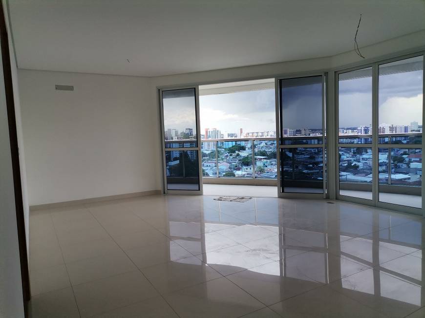 Foto 2 de Apartamento com 3 Quartos à venda, 150m² em Nossa Senhora das Graças, Manaus