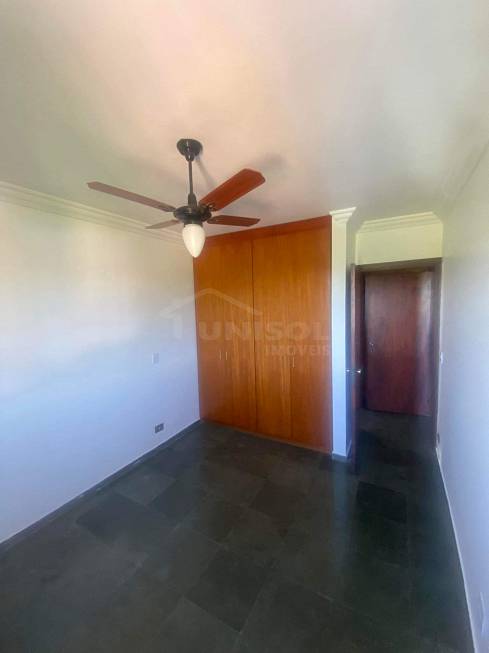 Foto 5 de Apartamento com 4 Quartos para alugar, 10m² em Senador Salgado Filho, Marília