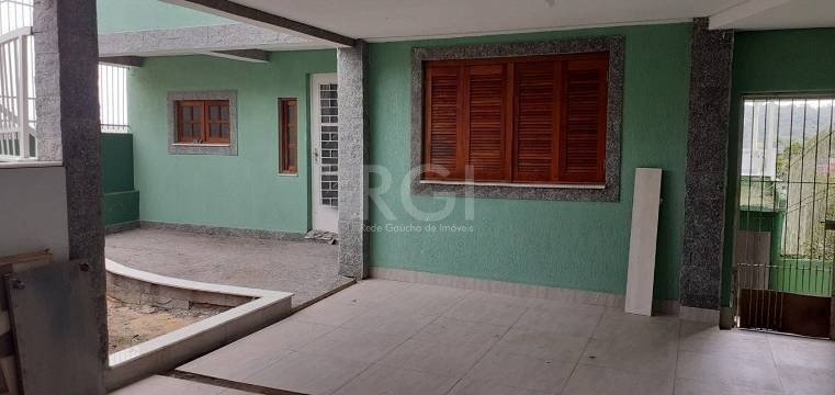Foto 2 de Casa com 3 Quartos à venda, 272m² em Partenon, Porto Alegre