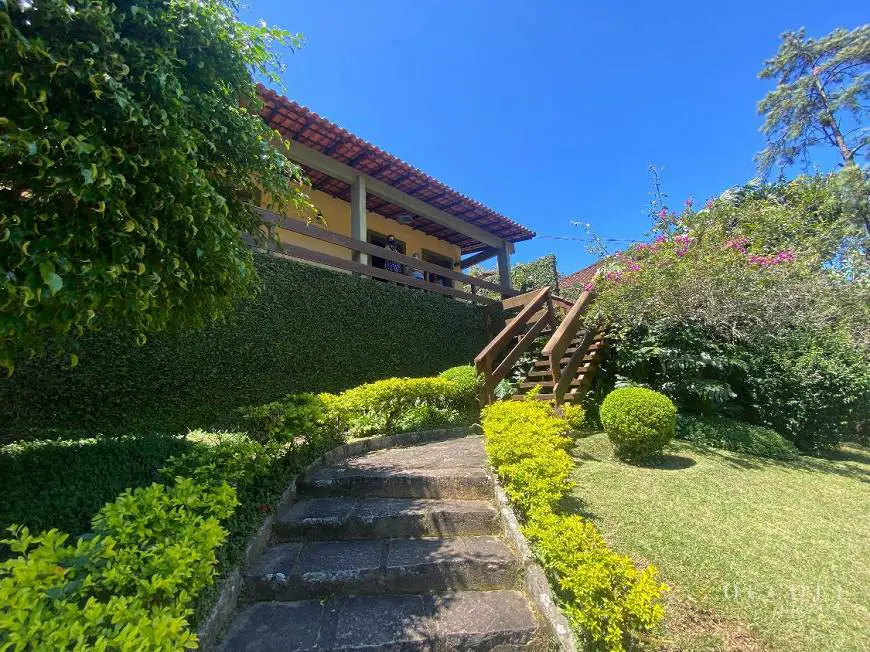 Foto 3 de Casa de Condomínio com 4 Quartos à venda, 267m² em Carlos Guinle, Teresópolis