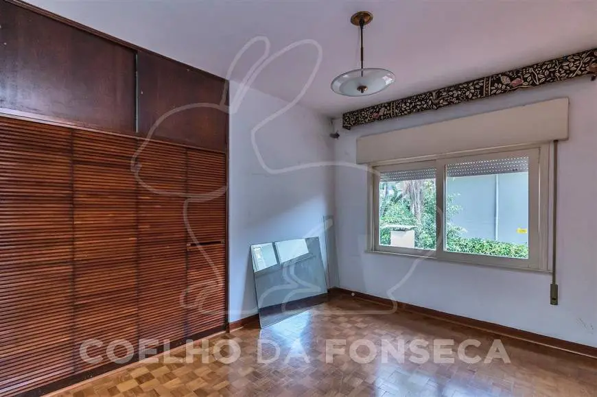 Foto 4 de Sobrado com 4 Quartos à venda, 380m² em Pacaembu, São Paulo
